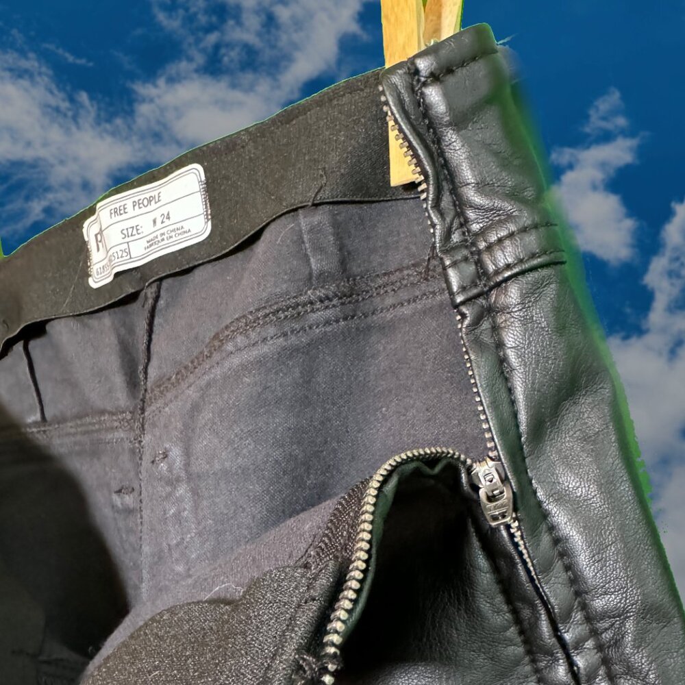 Free People NWOT bell bottoms - Picture 3 of 3